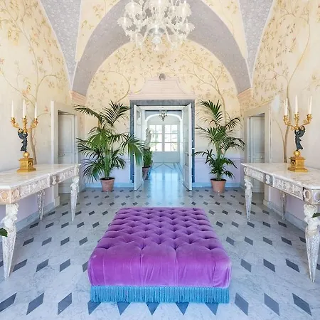 Отель Tenuta Mose Charming House & Relais Галлиполи